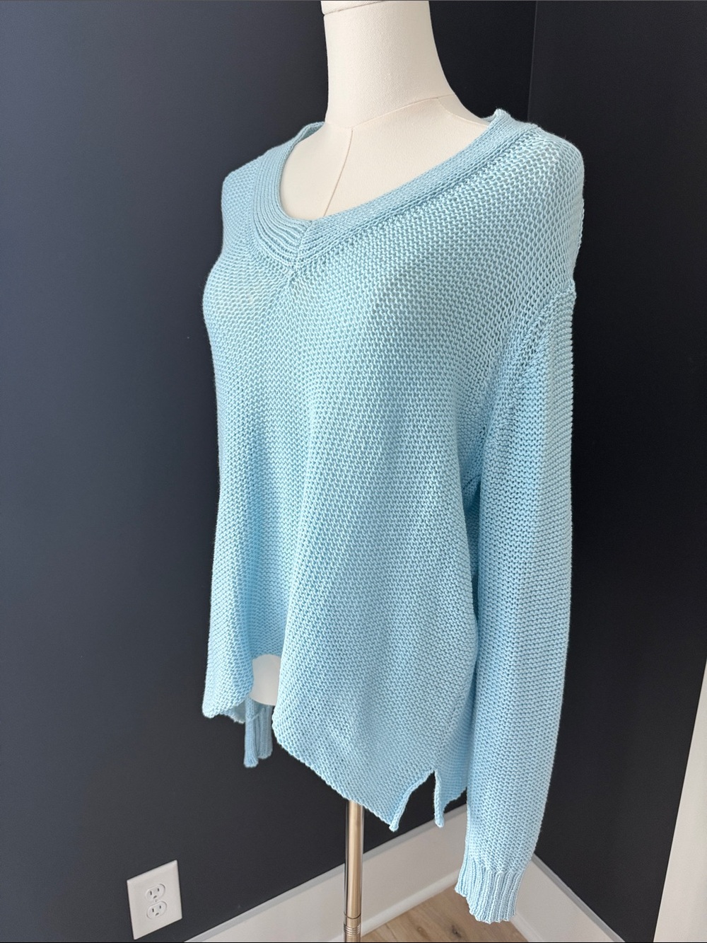 Wooden Ships Light Blue V-Neck Knit Sweater NWOT